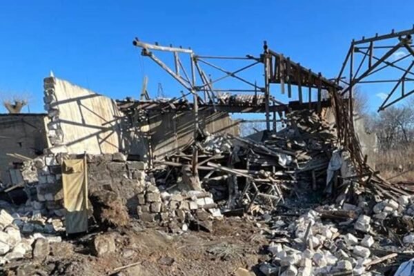 Окупанти вдарили по підприємству у Торецьку: четверо поранених (ФОТО)