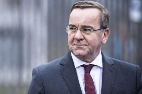 У Німеччині пообіцяли наростити виробництво зброї для України