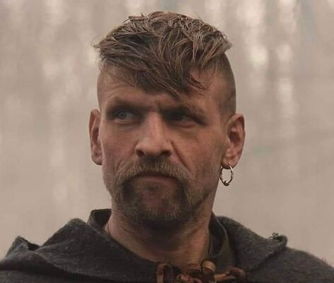 Від отриманих на фронті поранень помер актор Василь Кухарський