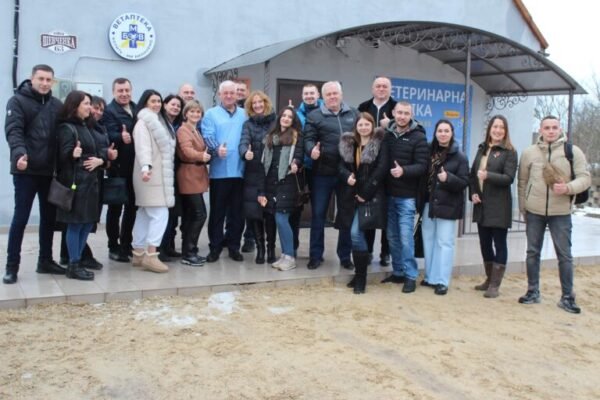 Виграний грант допоміг батькові полеглого льотчика з Вінниччини відкрити ветклініку