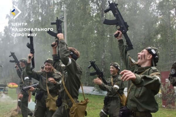 Росіяни продовжують займатись мілітаризацією українських підлітків на окупованих територіях, – ЦНС