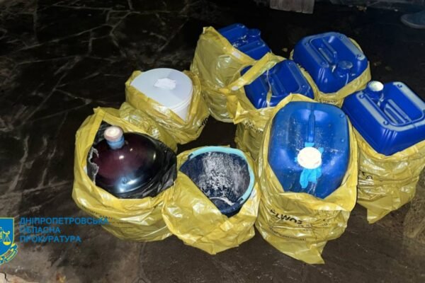 З двох нарколабораторій у Дніпрі вилучили 400 кг метамфетаміну та прекурсорів