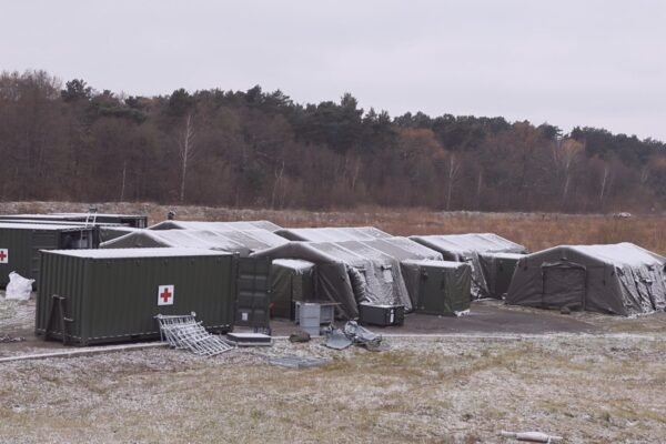 Нідерланди передали прикордонникам три польові шпиталі (ВІДЕО)