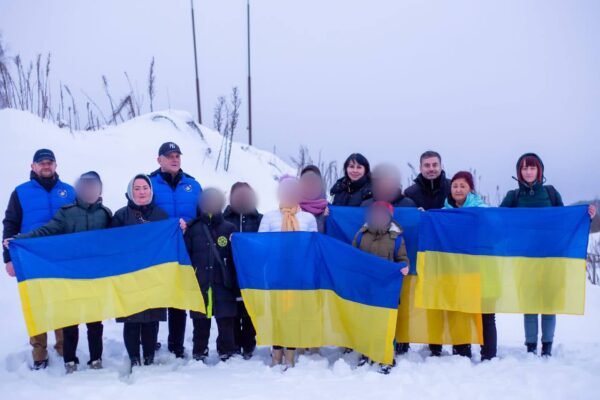 Україна повернула ще вісьмох депортованих дітей (ФОТО)