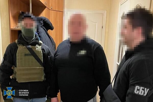 Затримані 5 організаторів “схем для ухилянтів”: деякі з них займалися “демобілізацією” чинних військових (ФОТО)
