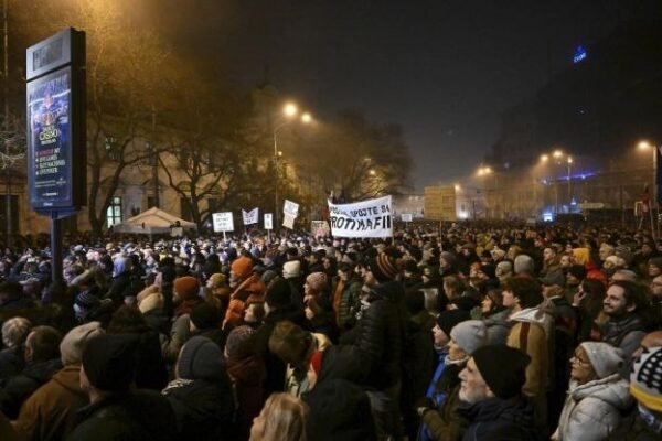 У Словаччині тисячі людей вийшли на протест проти дій нового прем’єра країни Фіцо