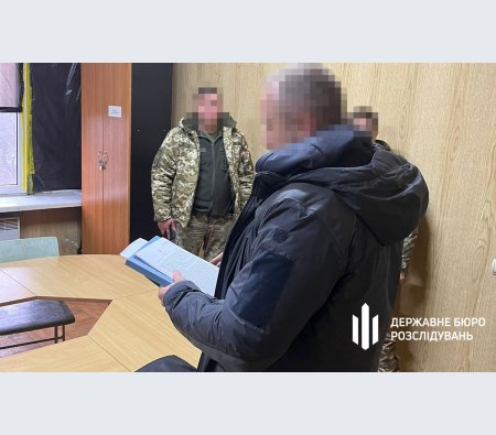 У Запоріжжі військком з підлеглими допоміг уникнути мобілізації більш як 300 ухилянтам