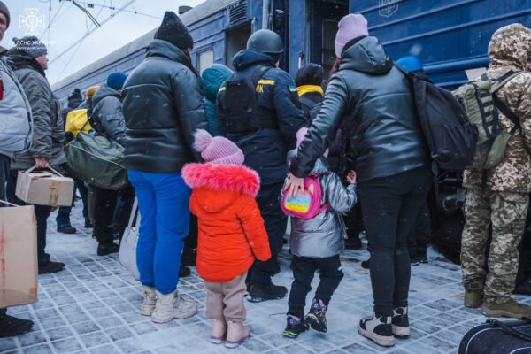 За добу з Донеччини евакуювали ще 11 дітей (ФОТО)