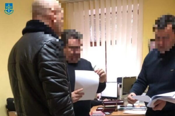 Ексдепутата Дніпропетровської облради та його брата підозрюють в ухилені від сплати податків на понад 60 млн грн