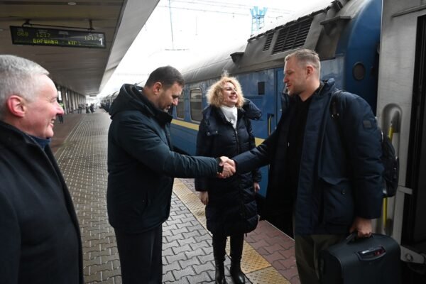 До Києва прибув глава МЗС Литви