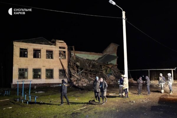 Ввечері 2 січня окупанти знову потужно вдарили ракетами по Харкову