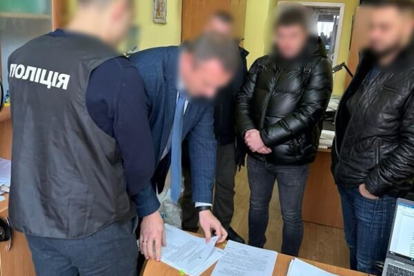Поліція викрила корупційну схему під час ремонту укриття в лікарні у Полтавській області