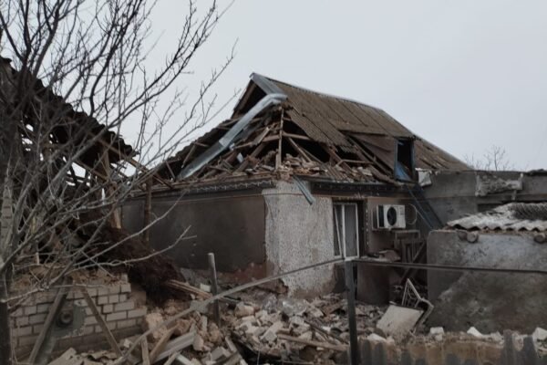 Окупанти обстріляли житлові будинки на Херсонщині: є постраждалий (ФОТО)