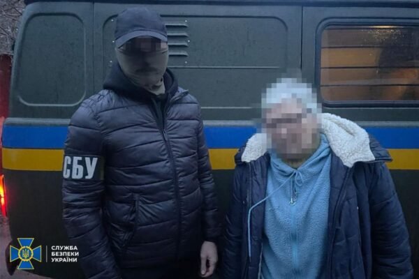 Агітувала “голосувати за приєднання” до РФ: СБУ затримала ще одну колаборантку на Херсонщині