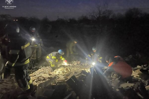 Росіяни вдарили по Гірнику на Донеччині: двоє загиблих, багато поранених (ФОТО)