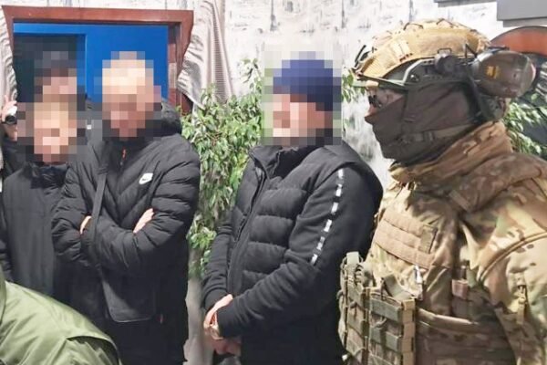 На Житомирщині шахраї видурювали гроші в громадян просто із застінків виправної колонії