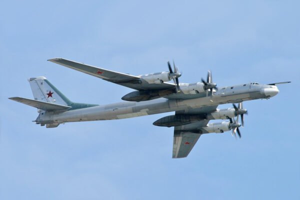 У Росії розстріляли командира літака Ту-95, – ГУР