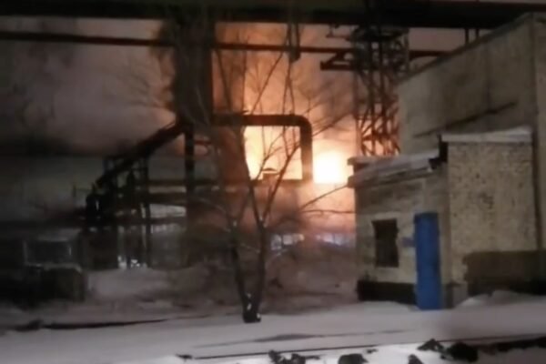 Дрони вночі атакували однин з найбільших металургійних комбінатів у російському Липецьку (ВІДЕО)
