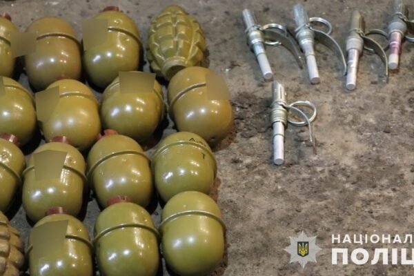 У Дніпрі виявили два схрони з боєприпасами (ФОТО, ВІДЕО)