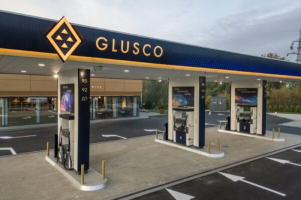 Держава отримала понад 20 млн грн доходів від конфіскованих у Медведчука АЗС