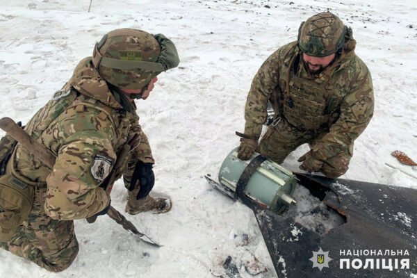 Уламки російських ракет та шахедів знищили вибухотехніки на Хмельниччині