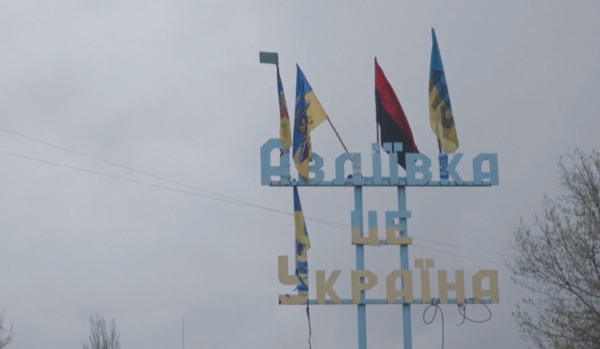 Українські військові виходять з Авдіївки, – Сирський