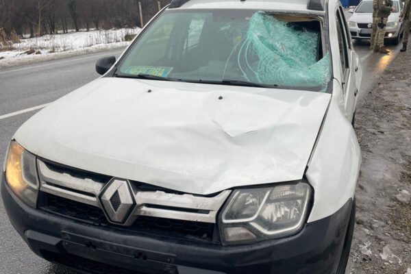На Закарпатті прикордонники під час погоні за ухилянтами збили людину