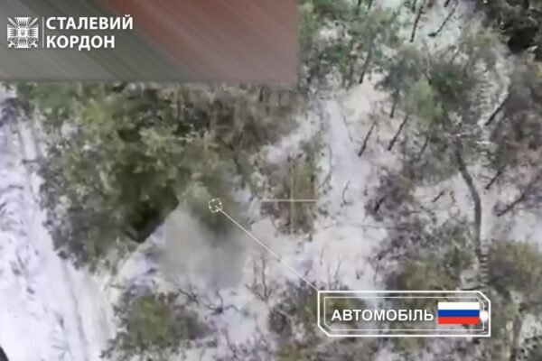 Прикордонники показали, як знищили два бліндажі окупантів на Харківщині (ВІДЕО)