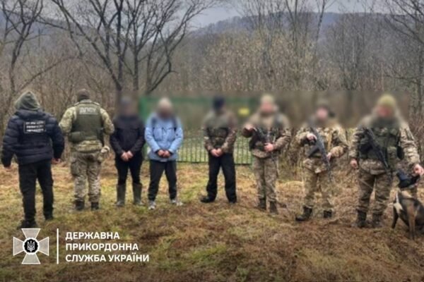 На кордоні зі Словаччиною затримали кілька груп ухилянтів (ФОТО)