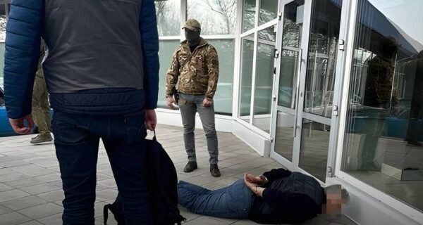 Хотіли підкупити мера Сум: На хабарі затримали двох депутатів Сумської облради