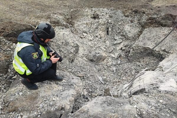 Росіяни випустили по Харківщині два “Іскандери” та 17 ракет С-300 (ФОТО)