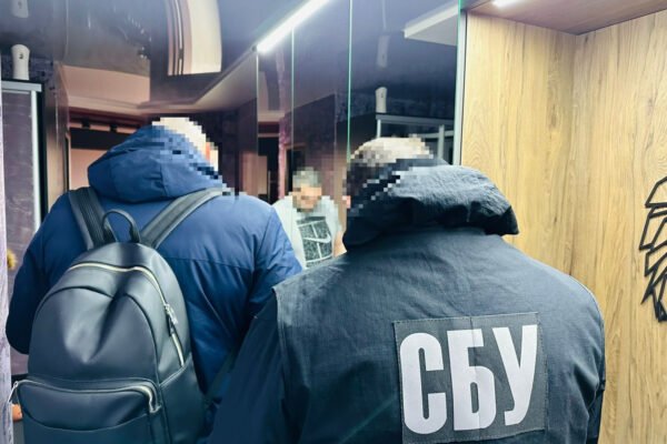 На Полтавщині адвокатка за гроші допомагала ухилянтам оформити “документи” для виїзду за кордон (ФОТО)