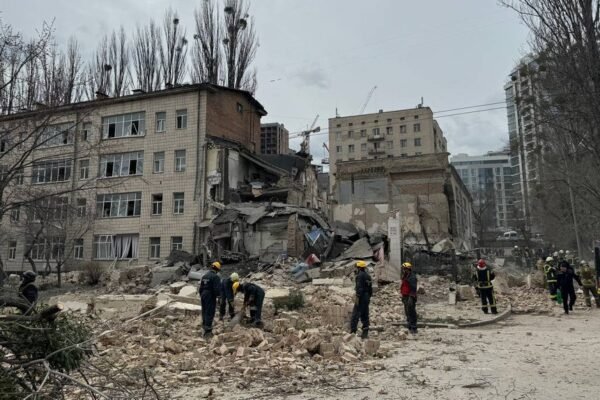 В Мінкульті повідомили про влучання в Академію імені Бойчука у Києві під час атаки 25 березня