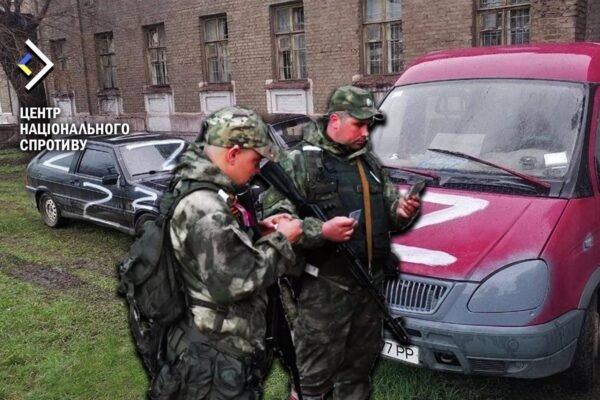 Росіяни відбирають у мешканців окупованих територій автівки на потреби своєї армії