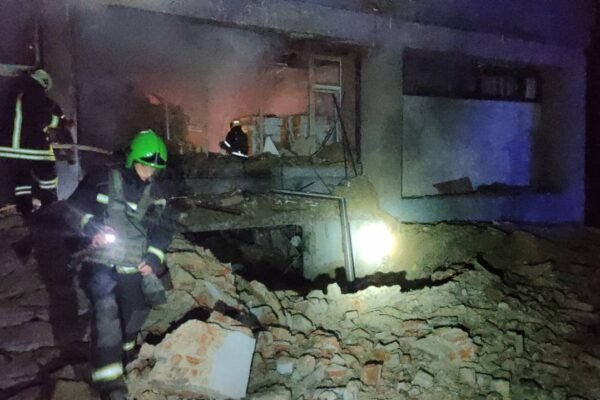 У Харкові внаслідок російської атаки дронів пошкоджено готель та житлові будинки