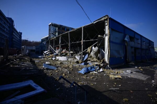 Ракетна атака на Київ: Пошкоджено склад маркетплейса ROZETKA (ФОТО)