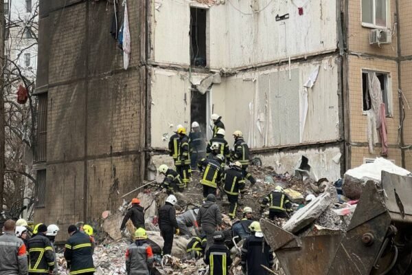 З-під завалів зруйнованого будинку в Одесі дістали тіло тримісячної дитини (ФОТО 18+, ВІДЕО) ОНОВЛЕНО