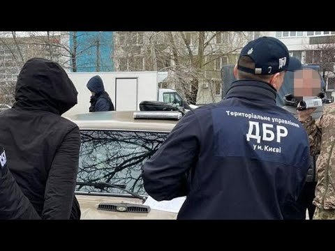 У Черкасах затримали “рішалу” в погонах, що за гроші мав допомогти відкосити від мобілізації