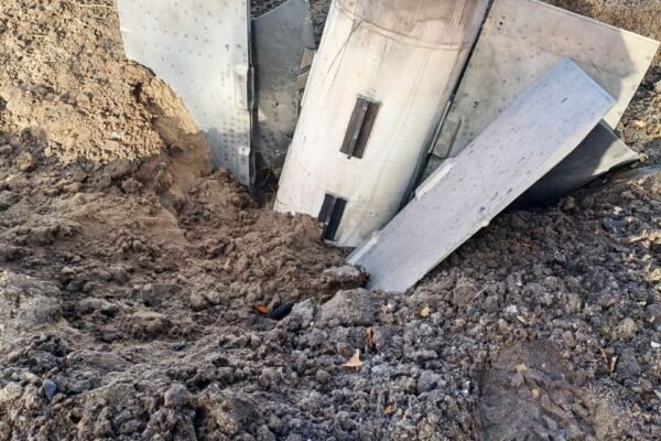 Поліція показала уламки ракет, збитих на Рівненщині в ніч на 31 березня (ФОТО)