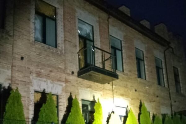 Наслідки атак на Нікопольщину: Пошкоджено готель, будинки та ЛЕП