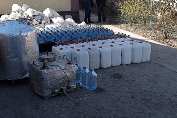 На Харківщині викрили багатомільйонні оборудки з контрафактним алкоголем (ФОТО, ВІДЕО)