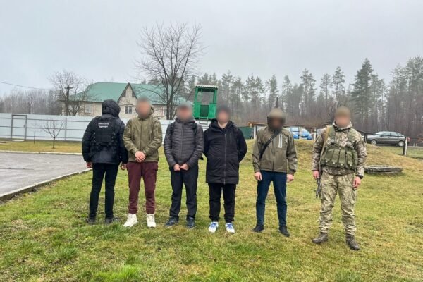 На Буковині провідник намагався провести трьох ухилянтів до Румунії в обхід кордону