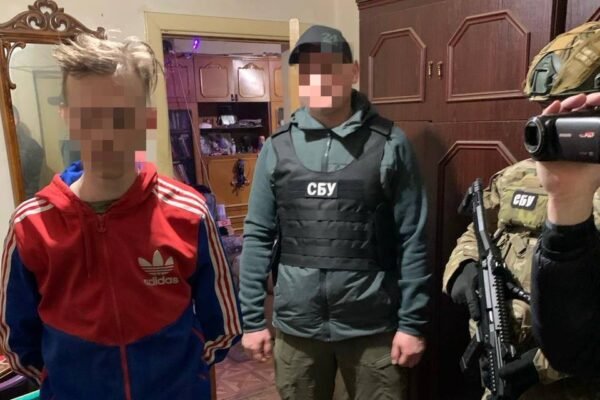 Правоохоронці затримали у Броварах батька і сина, що коригували ракетні атаки по Київщині