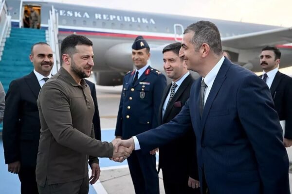 Зеленський прибув до Стамбула для зустрічі з Ердоганом