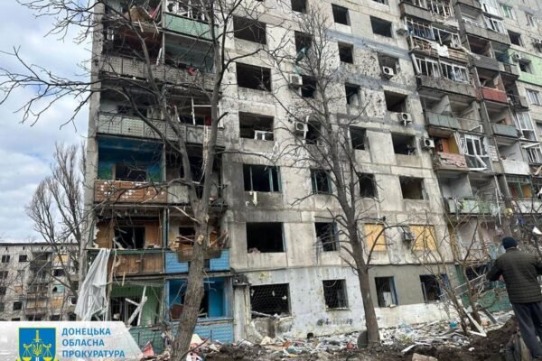 Окупанти завдали ракетного удару по Мирнограду: 11 постраждалих (ФОТО)