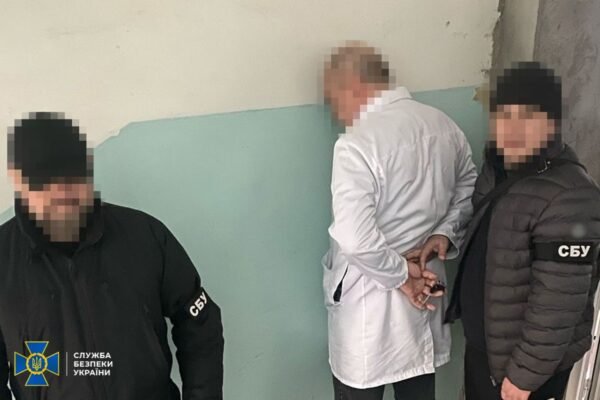 Нові “схеми для ухилянтів”: серед ділків – троє посадовців медзакладів та адвокатка (ФОТО)