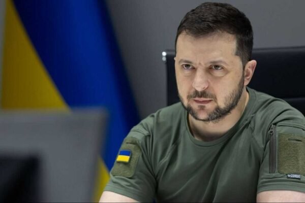 Україна просить засоби, щоб відсунути лінію фронту, – Зеленський