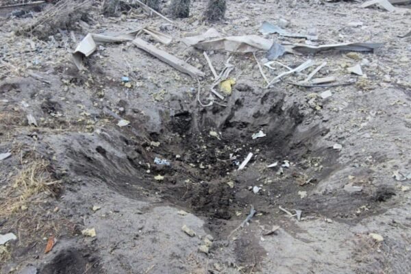 П’ять ракетних ударів в одне місце: Росіяни вдарили по Коротичу під Харковом (ФОТО)