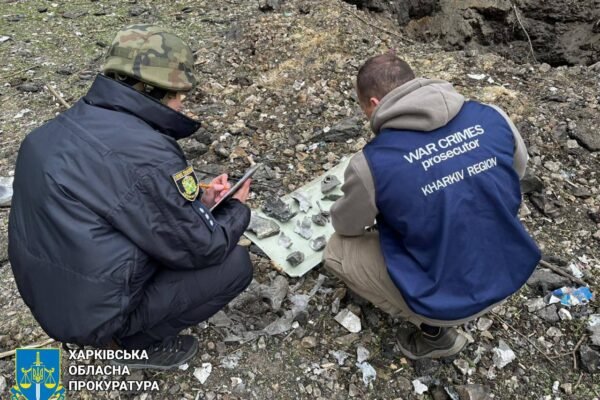 Ракетний удар по Харкову: Відомо про 6 постраждалих, потрощено багатоповерхівки та автівки (ФОТО)