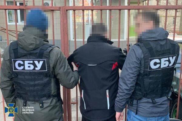 У Чернігові затримали російського агента, який готував ракетний удар по об’єктах Укрзалізниці на півночі України (ФОТО)